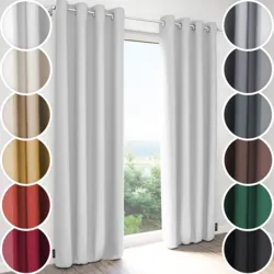 Zasłony zaciemniające Rząska® na przelotkach z kolekcji Century Black, łatwe w pielęgnacji, w kolorze Misty White, biało-szarym.